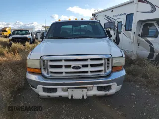 2001 Ford F-350 XL with VIN 1FTWW32F31ED39867, listed as a Copart auction lot 80069644 with 241,113 mi miles and Salvage title. Bid and sale history available at DreamBid. Image 5.