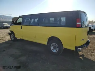 2004 Chevrolet Express Passenger with VIN 1GAHG39U641193334, listed as a Copart auction lot 74011934 with 330,603 mi miles and Salvage Title. Bid and sale history available at carsss.com. Image 2.