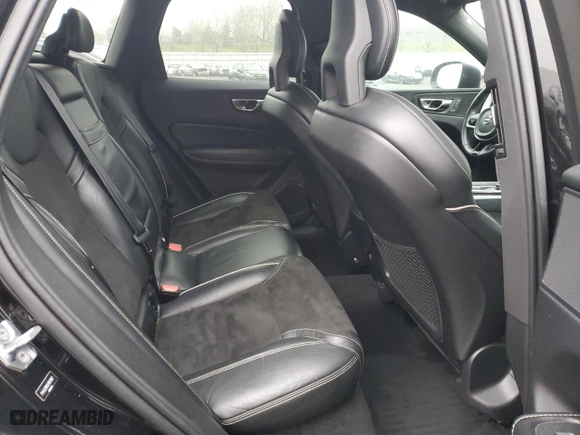 2018 Volvo XC60 R-Design with VIN YV4A22RM0J1047067, listed as a Copart auction lot 88360895 with 62,658 mi miles and Salvage Title. Bid and sale history available at carsss.com. Image 11.
