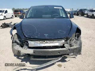 2024 Tesla Model Y Long Range with VIN 7SAYGDEE5RA282984, listed as a Copart auction lot 52388455 with 11,922 mi miles and Salvage Title. Bid and sale history available at DreamBid. Image 5.
