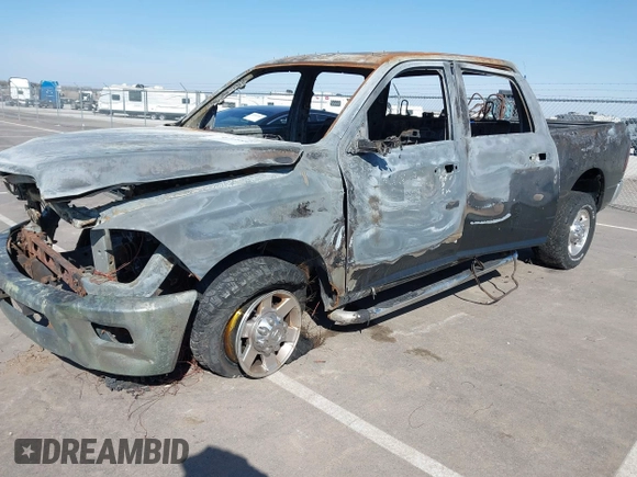 2011 Ram 2500 Big Horn z VIN 3D7TT2CT9BG562876, wystawiony jako IAAI lot #41838882 z przebiegiem Nie podano mil oraz . Historia ofert i sprzedaży dostępna na DreamBid. Obrazek 2.