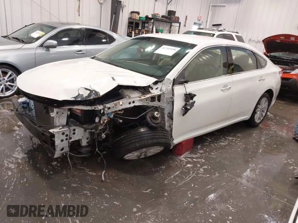 2014 Toyota Avalon Limited with VIN 4T1BK1EB1EU088538, listed as a IAAI auction lot 41793990 with 75,244 mi miles. Bid and sale history available at carsss.com. Image 22.