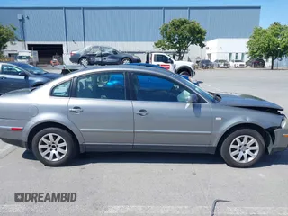 2003 Volkswagen Passat GLS z VIN WVWPD63B93P045100, wystawiony jako IAAI lot #42349064 z przebiegiem 173 929 mil mil oraz . Historia ofert i sprzedaży dostępna na DreamBid. Obrazek 13.