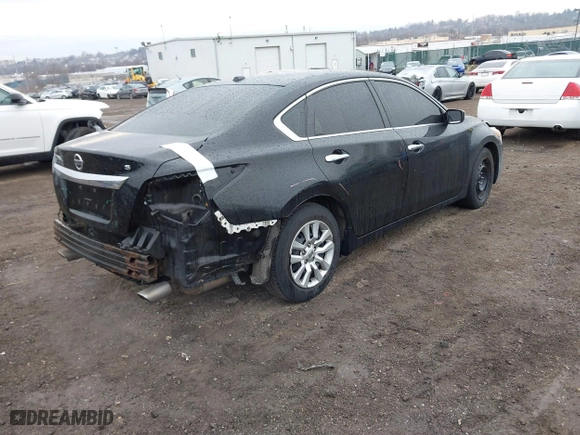 2015 Nissan Altima 2.5 with VIN 1N4AL3AP8FC262824, listed as a IAAI auction lot 41684970 with 134,000 mi miles. Bid and sale history available at carsss.com. Image 4.