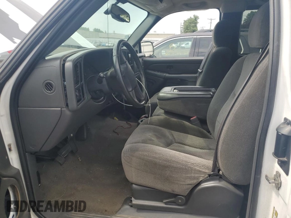 2005 Chevrolet Silverado 1500 Z71 z VIN 1GCEK19B45E330485, wystawiony jako Copart lot #59573585 z przebiegiem 163 119 mil mil oraz Szkoda całkowita • Salvage title. Historia ofert i sprzedaży dostępna na DreamBid. Obrazek 7.