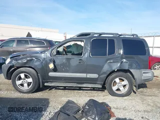 2005 Nissan Xterra S with VIN 5N1AN08U35C650696, listed as a IAAI auction lot 41467654 with 263,410 mi miles. Bid and sale history available at carsss.com. Image 14.