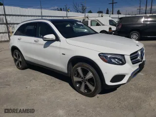 2019 Mercedes-Benz GLC with VIN WDC0G5EB0KF627620, listed as a Copart auction lot 77641154 with 73,741 mi miles and Salvage Title. Bid and sale history available at carsss.com. Image 4.