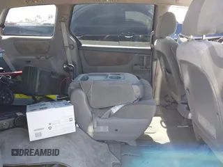 2010 Toyota Sienna CE with VIN 5TDKK4CC4AS293772, listed as a IAAI auction lot 39408854 with 118,238 mi miles. Bid and sale history available at carsss.com. Image 8.