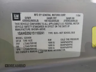 2005 Chevrolet Express Passenger with VIN 1GAHG35U151169241, listed as a IAAI auction lot 42586648 with 385,258 mi miles and . Bid and sale history available at DreamBid. Image 9.