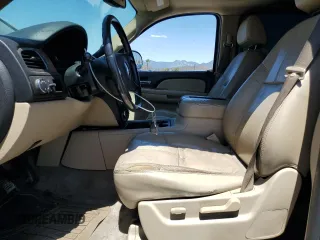 2007 Chevrolet Suburban LTZ with VIN 3GNFC16J27G211284, listed as a Copart auction lot 56581835 with 186,515 mi miles and Salvage title. Bid and sale history available at DreamBid. Image 7.