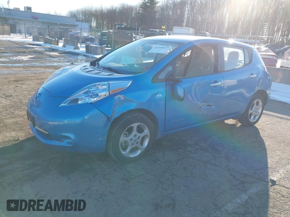 2011 Nissan LEAF SL-e with VIN JN1AZ0CP6BT005453, listed as a IAAI auction lot 41440017 with 19,230 mi miles. Bid and sale history available at carsss.com. Image 2.