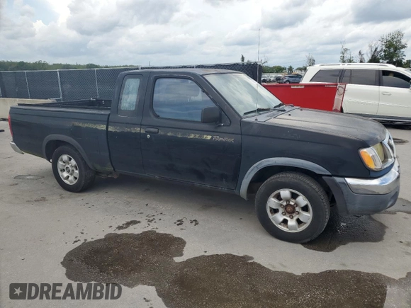 1998 Nissan Frontier XE z VIN 1N6DD26S3WC335610, wystawiony jako Copart lot #59061785 z przebiegiem 158 550 mil mil oraz Czysty tytuł • Clean title. Historia ofert i sprzedaży dostępna na DreamBid. Obrazek 4.