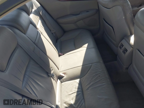 2004 Lexus ES 350 with VIN JTHBA30G745037204, listed as a IAAI auction lot 41816505 with 418,570 mi miles and . Bid and sale history available at DreamBid. Image 8.