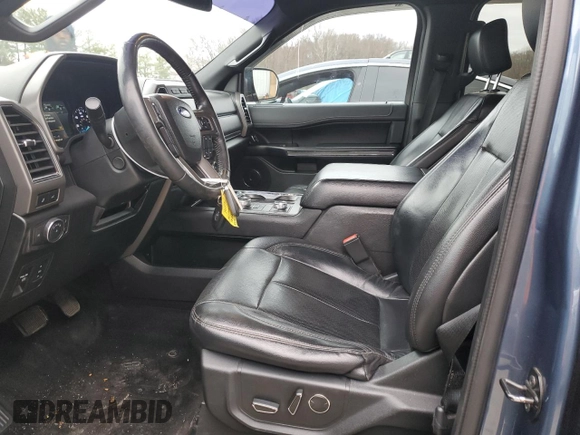 2018 Ford Expedition Max XLT с VIN 1FMJK1JT1JEA21047, выставлен на аукционе Copart как лот 48047255 с пробегом 120 718 миль миль и Списание • Salvage title. История ставок и продаж доступна на DreamBid. Изображение 7.