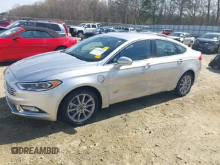 2017 Ford Fusion SE with VIN 3FA6P0PU9HR275687, listed as a IAAI auction lot 41839059 with 119,829 mi miles and . Bid and sale history available at carsss.com. Image 6.