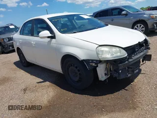2008 Volkswagen Jetta S with VIN 3VWJZ71K18M106689, listed as a IAAI auction lot 42215090 with 189,974 mi miles and . Bid and sale history available at DreamBid. Image 1.