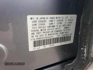 2011 Acura RL Technology with VIN JH4KB2F61BC000552, listed as a Copart auction lot 76321544 with 156,487 mi miles and Salvage Title. Bid and sale history available at DreamBid. Image 10.