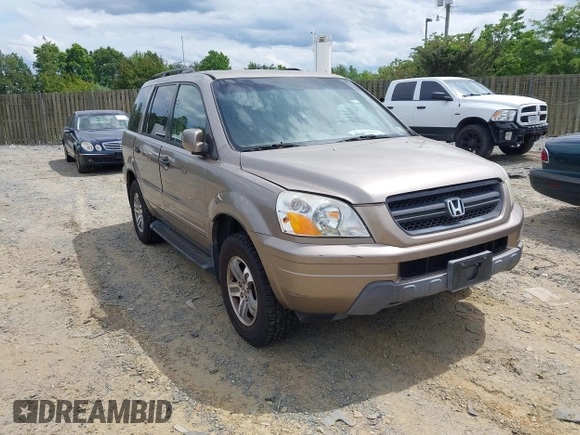 2004 Honda Pilot EX with VIN 2HKYF18434H575250, listed as a IAAI auction lot 42219882 with 196,515 mi miles and . Bid and sale history available at carsss.com. Image 1.