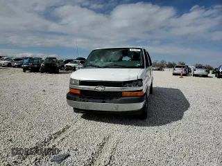 2017 Chevrolet Express Passenger LT z VIN 1GAZGPFG2H1340071, wystawiony jako Copart lot #48771005 z przebiegiem 131 966 mil mil oraz Szkoda całkowita • Salvage title. Historia ofert i sprzedaży dostępna na DreamBid. Obrazek 15.