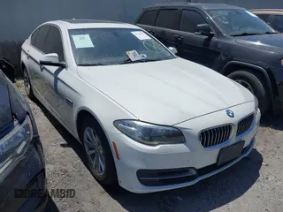 2014 BMW 5 Series 528i z VIN WBA5A5C54ED500568, wystawiony jako IAAI lot #42119936 z przebiegiem 91 440 mil mil oraz . Historia ofert i sprzedaży dostępna na DreamBid. Obrazek 1.