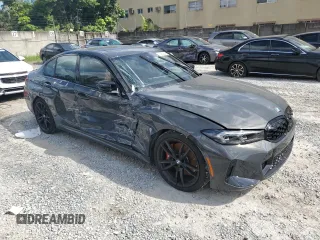 2024 BMW 3 Series M340i with VIN 3MW49FS08R8E86211, listed as a Copart auction lot 71483224 with 860 mi miles and Salvage Title. Bid and sale history available at carsss.com. Image 4.