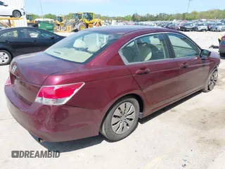 2010 Honda Accord LX z VIN 1HGCP2F36AA095943, wystawiony jako IAAI lot #42226801 z przebiegiem 160 332 mil mil oraz . Historia ofert i sprzedaży dostępna na DreamBid. Obrazek 4.
