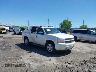 2011 Chevrolet Avalanche LTZ with VIN 3GNTKGE35BG349390, listed as a IAAI auction lot 42116974 with 173,817 mi miles and . Bid and sale history available at DreamBid. Image 1.