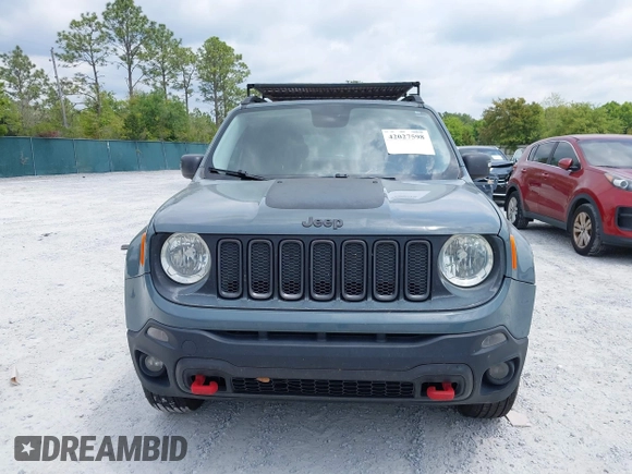 2017 Jeep Renegade Deserthawk z VIN ZACCJBCBXHPF82004, wystawiony jako IAAI lot #42027598 z przebiegiem Nie podano mil oraz . Historia ofert i sprzedaży dostępna na DreamBid. Obrazek 12.