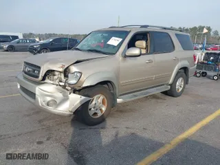 2004 Toyota Sequoia SR5 with VIN 5TDZT34A04S211737, listed as a IAAI auction lot 41782506 with 484,239 mi miles. Bid and sale history available at carsss.com. Image 2.