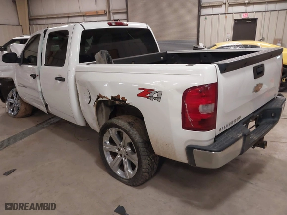 2007 Chevrolet Silverado 1500 LT w/1LT with VIN 3GCEK13M87G511191, listed as a IAAI auction lot 41370943 with 239,378 mi miles. Bid and sale history available at carsss.com. Image 3.