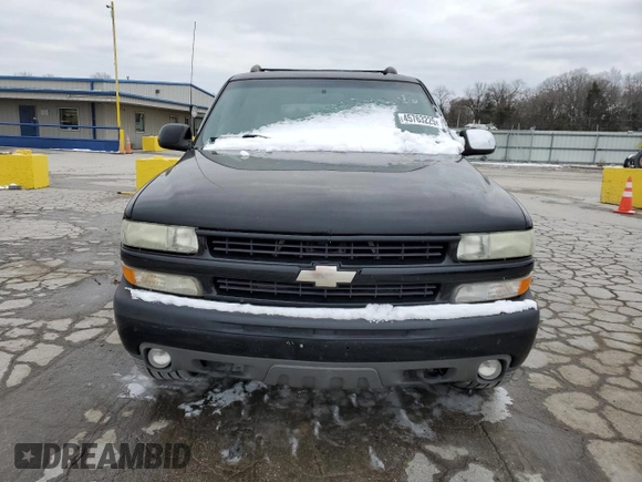 2002 Chevrolet Suburban Z71 with VIN 3GNFK16Z72G295734, listed as a Copart auction lot 45763225 with 197,205 mi miles and Salvage Title. Bid and sale history available at carsss.com. Image 5.