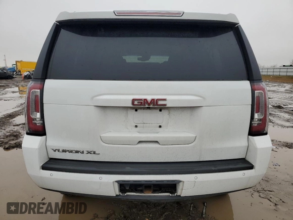 2018 GMC Yukon XL SLT with VIN 1GKS2GKC5JR345741, listed as a Copart auction lot 42585015 with 135,204 mi miles and Salvage Title. Bid and sale history available at carsss.com. Image 6.