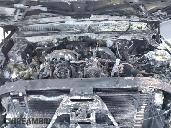 2005 GMC Sierra 2500HD SLT z VIN 1GTHK23275F954643, wystawiony jako Copart lot #88629455 z przebiegiem Nie podano mil oraz Nie do naprawy • Non repairable. Historia ofert i sprzedaży dostępna na DreamBid. Obrazek 11.