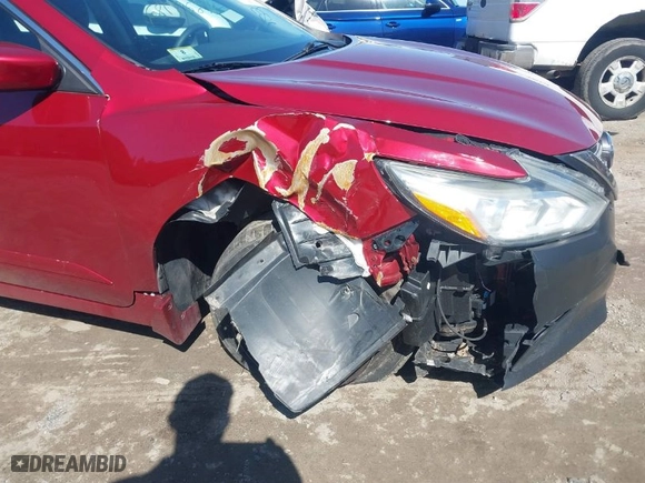 2017 Nissan Altima 2.5 S with VIN 1N4AL3AP9HC130822, listed as a IAAI auction lot 41825782 with 118,312 mi miles. Bid and sale history available at carsss.com. Image 6.