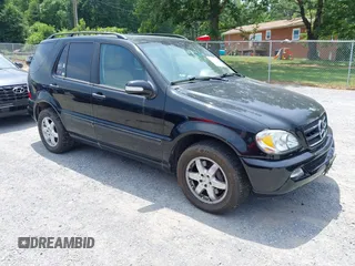 2004 Mercedes-Benz M 500 with VIN 4JGAB75E54A512828, listed as a IAAI auction lot 42579923 with 262,406 mi miles and . Bid and sale history available at DreamBid. Image 1.