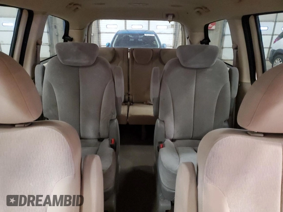 2010 Kia Sedona LX with VIN KNDMG4C31A6335308, listed as a Copart auction lot 50356855 with 191,961 mi miles and Clean Title. Bid and sale history available at carsss.com. Image 10.