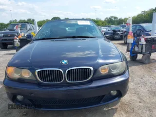 2005 BMW 3 Series 325Ci with VIN WBABW33405PL35066, listed as a IAAI auction lot 40118380 with 245,479 mi miles and . Bid and sale history available at carsss.com. Image 12.