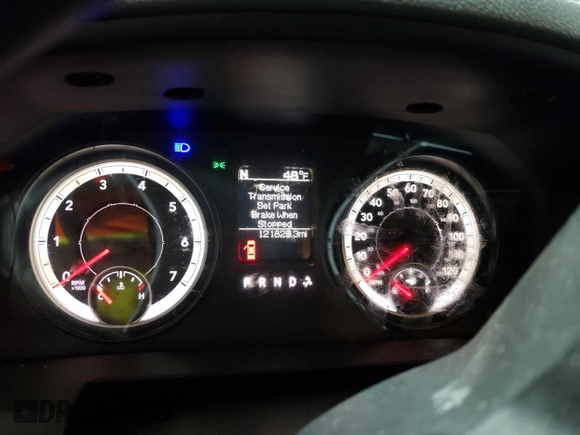 2015 Ram 1500 Express with VIN 1C6RR6FT8FS651642, listed as a Copart auction lot 52074115 with 121,829 mi miles and Salvage title. Bid and sale history available at DreamBid. Image 9.
