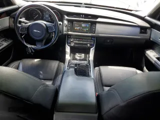2017 Jaguar XF 35t Premium with VIN SAJBJ4BV5HCY27753, listed as a Copart auction lot 55972055 with 97,165 mi miles and Clean Title. Bid and sale history available at DreamBid. Image 8.