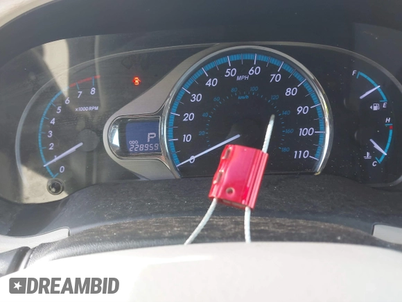 2011 Toyota Sienna XLE AAS with VIN 5TDYK3DC2BS025842, listed as a IAAI auction lot 41721185 with 228,959 mi miles and . Bid and sale history available at DreamBid. Image 7.