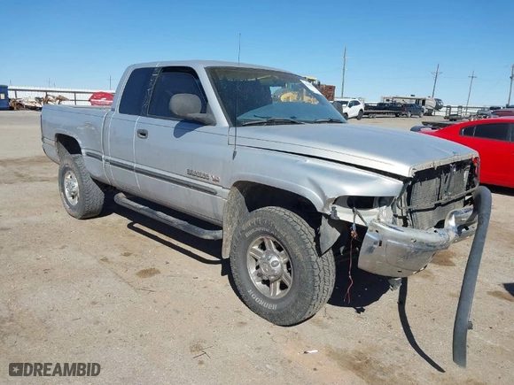 1999 Dodge Ram 2500 with VIN 1B7KF23W8XJ633093, listed as a IAAI auction lot 41658103 with 157,596 mi miles. Bid and sale history available at carsss.com. Image 1.