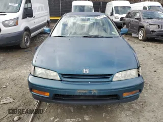 1994 Honda Accord с VIN 1HGCD5646RA119110, выставлен на аукционе Copart как лот 45968135 с пробегом 139 833 миль миль и Списание • Salvage title. История ставок и продаж доступна на DreamBid. Изображение 5.