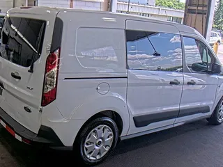2014 Ford Transit Connect XLT with VIN NM0LS7F76E1144350, listed as a IAAI auction lot 42626637 with 247,520 mi miles and . Bid and sale history available at DreamBid. Image 36.