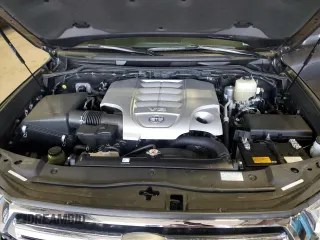 2020 Toyota Land Cruiser z VIN JTMCY7AJ5L4094265, wystawiony jako Copart lot #49725175 z przebiegiem 85 180 mil mil oraz Szkoda całkowita • Salvage title. Historia ofert i sprzedaży dostępna na DreamBid. Obrazek 12.