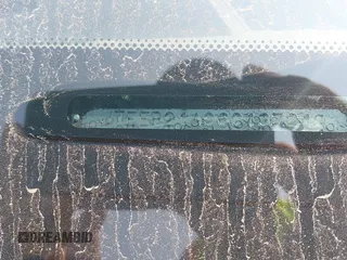 2006 Toyota Highlander w/3rd Row z VIN JTEEP21A960137219, wystawiony jako IAAI lot #41190319 z przebiegiem Nie podano mil oraz . Historia ofert i sprzedaży dostępna na DreamBid. Obrazek 12.