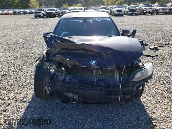 2011 BMW M3 z VIN WBSPM9C54BE203115, wystawiony jako Copart lot #54583324 z przebiegiem Nie podano mil oraz Szkody całkowita. Historia ofert i sprzedaży dostępna na DreamBid. Obrazek 5.