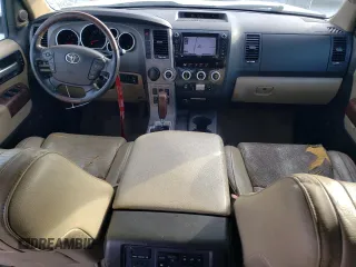 2010 Toyota Sequoia Platinum with VIN 5TDYY5G16AS024471, listed as a Copart auction lot 86892494 with 261,073 mi miles and Clean Title. Bid and sale history available at carsss.com. Image 8.