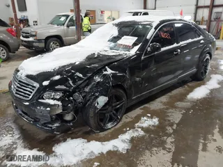 2007 Mercedes-Benz S-Class 5.5L V8 with VIN WDDNG86X47A130135, listed as a IAAI auction lot 41622722 with 125,921 mi miles. Bid and sale history available at carsss.com. Image 17.