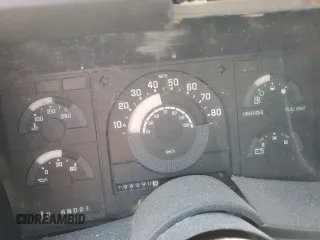 1988 Chevrolet Silverado 3500 z VIN 1GCGC34K3JE141720, wystawiony jako Copart lot #53824654 z przebiegiem 194 390 mil mil oraz Nie do naprawy. Historia ofert i sprzedaży dostępna na DreamBid. Obrazek 9.
