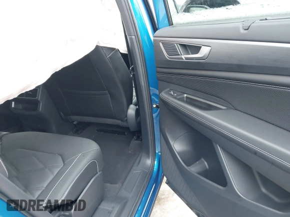 2024 Volkswagen Atlas SE with VIN 1V2KE2CA2RC225881, listed as a IAAI auction lot 41576436 with 9,408 mi miles and . Bid and sale history available at DreamBid. Image 8.